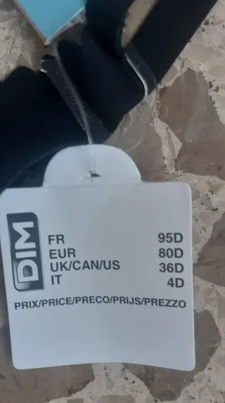 Sujetador DIM Body Touch Negro 80D. NUEVO