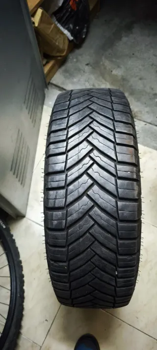 Llantas autocaravana y Cubiertas 15" ET68 5X118