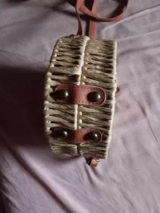 Bolso redondo mimbre y piel