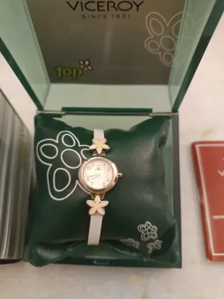 Reloj Viceroy niña flores. Precio nuevo 75€