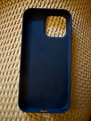 Funda iPhone 16 Pro Max Silicona MagSafe Negra25