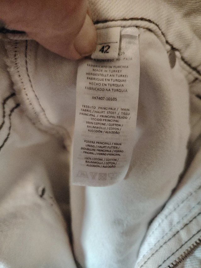 Jeans Maliparmi para mujer en blanco elegante