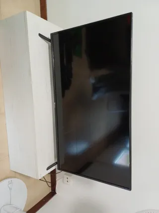 TV TD Systems negra, funciona perfectamente