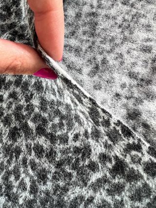 Jersey estampado leopardo gris