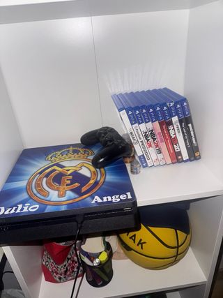 PS4 (PlayStation 4) Negra + Mando