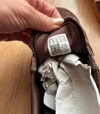 Zapatillas Adidas Marrones