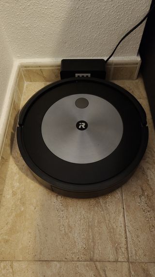Roomba j7