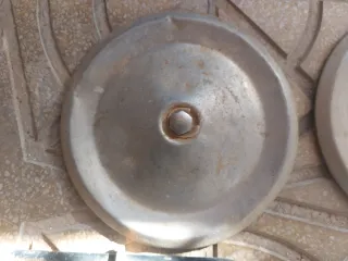 Tapacubos y llave de ruedas Diane 6