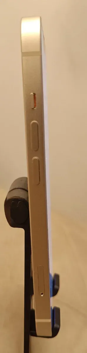 iPhone 13 128GB Plata - 84% Batería