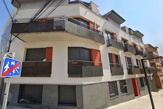 Piso en venta en Centre en Rubí