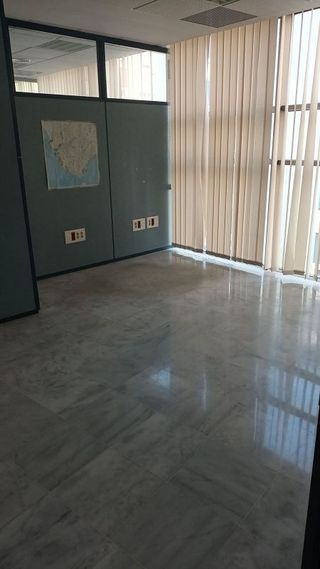 Oficina en alquiler en La Laguna en Cádiz
