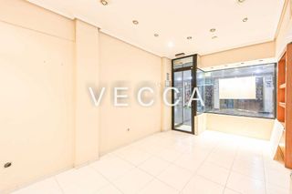 Local comercial en alquiler en Las Conejeras - Esparragal en Coslada