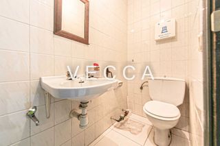 Local comercial en alquiler en Las Conejeras - Esparragal en Coslada