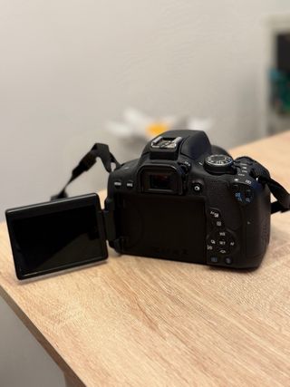 Fotocamera reflex digitale Canon