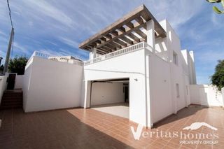 Casa en venta en Urb. El Palmeral en Mojácar