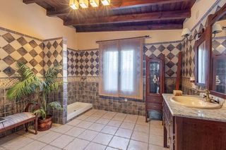 Chalet en venta en Zubia (La)