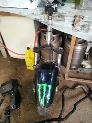 Motor Suzuki burman 250cc