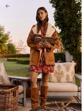 Abrigo piel Pepe Jeans marrón.