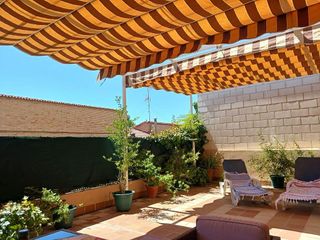 Casa pareada en venta en El Poblado - Abulagar en Puertollano