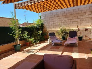 Casa pareada en venta en El Poblado - Abulagar en Puertollano