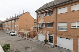 Casa en venta en Ensanche en Alcalá de Henares