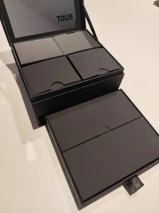 Joyero y  Anilla Tous Lapislázuli y oro