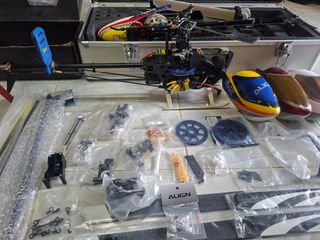 2 Elicotteri RC e accessori