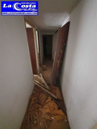 Local comercial en venta en Numancia - San Fernando en Santander