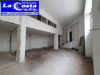 Local comercial en venta en Numancia - San Fernando en Santander