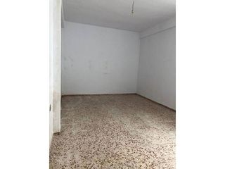 Local comercial en venta en Cabra