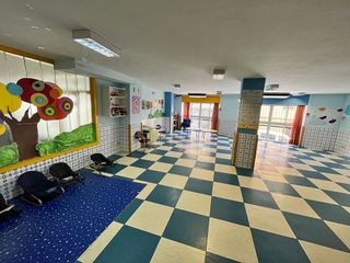 Local comercial en venta en Peñamefecit - Avda Barcelona en Jaén