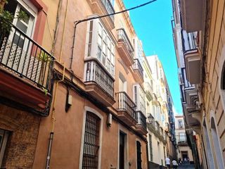 Piso en venta en Centro Histórico - Plaza España en Cádiz