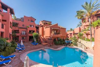 Piso en venta en Elviria en Marbella