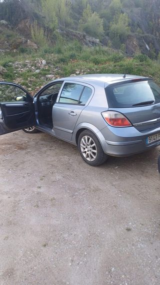 Opel Astra 2007