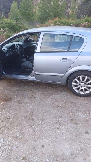 Opel Astra 2007