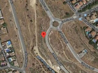 Terreno en venta en Zubia (La)
