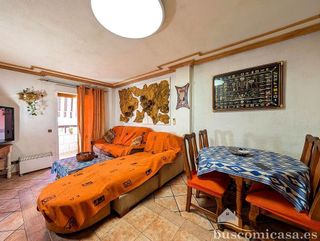 Piso en venta en Linares