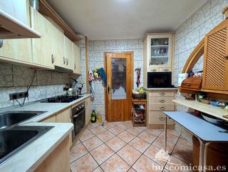 Piso en venta en Linares