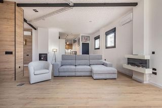 Piso en venta en Bola de Oro - Serrallo en Granada