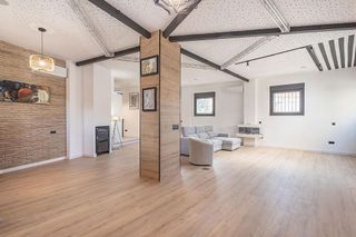 Piso en venta en Bola de Oro - Serrallo en Granada