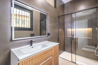 Piso en venta en Bola de Oro - Serrallo en Granada