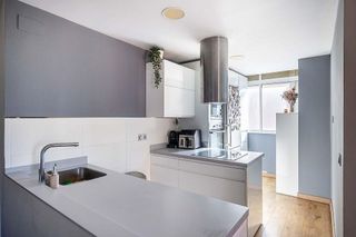 Piso en venta en Colores - Entreparques en Sevilla