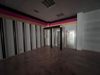 Local comercial en venta en Centro - Doña Mercedes en Dos Hermanas