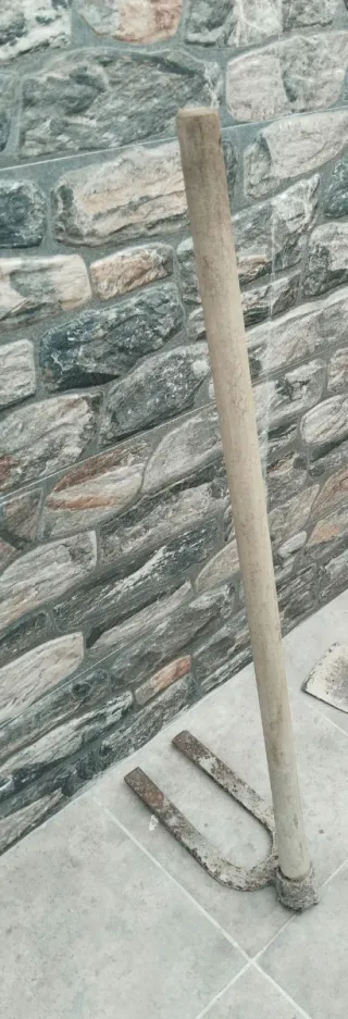 Horca y pala de jardín