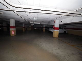 Garaje en venta en Cementiri Vell en Terrassa