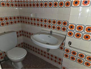 Local comercial en venta en Llevant en Igualada