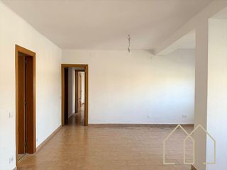 Piso en venta en Eixample Sud – Migdia en Girona