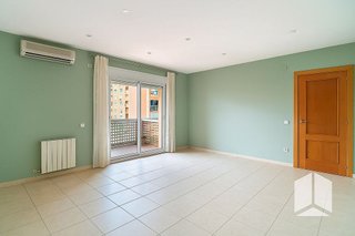 Piso en venta en El Castell-Poble Vell en Castelldefels