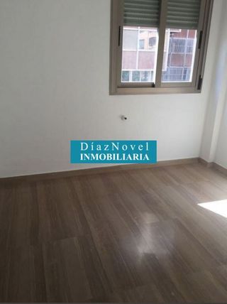 Dúplex en alquiler en Pajaritos - Plaza de Toros en Granada