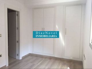 Dúplex en alquiler en Pajaritos - Plaza de Toros en Granada